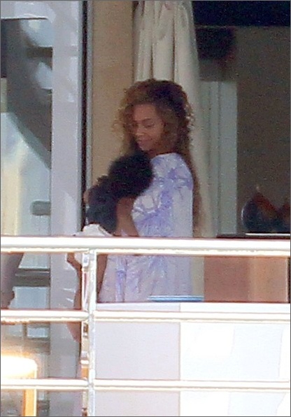 zimbio_com_20120907_211243.jpg