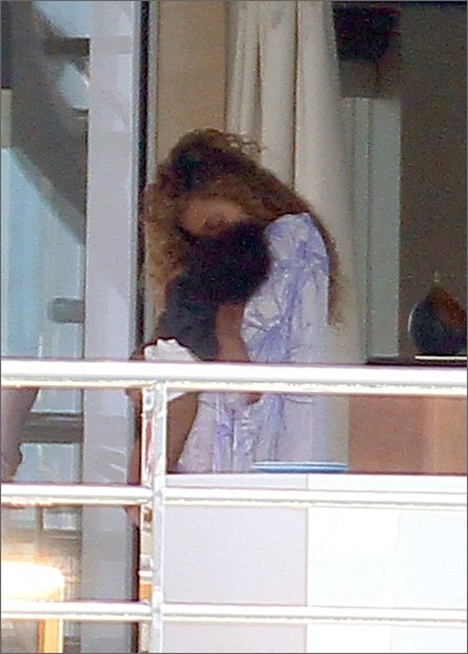 zimbio_com_20120907_211255.jpg