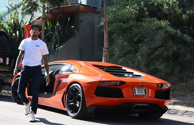 chrisbrownlamborghiniaventador4.jpeg